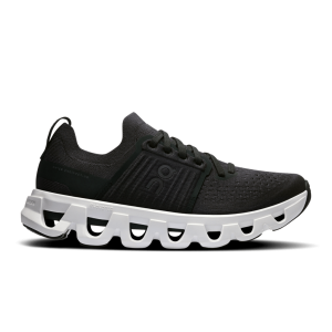 The Women's On Cloudswift 4 Running Shoes reinstate the classic Cloudswift runner with an updated cage construction and enhanced tech specs for an unimaginably airy feel when you're getting active. Crafted with an updated one-piece upper with a perfora...