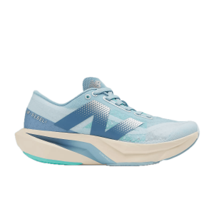 The New Balance FuelCell Rebel v4 is a lightweight daily trainer that seamlessly transitions between your fastest days to your longest miles on the road. Boasting a supercritical PEBA blend FuelCell foam in the midsole the v4 continues to deliver the l...