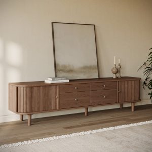 or entertainment room