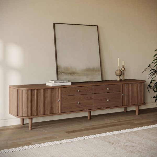 or entertainment room