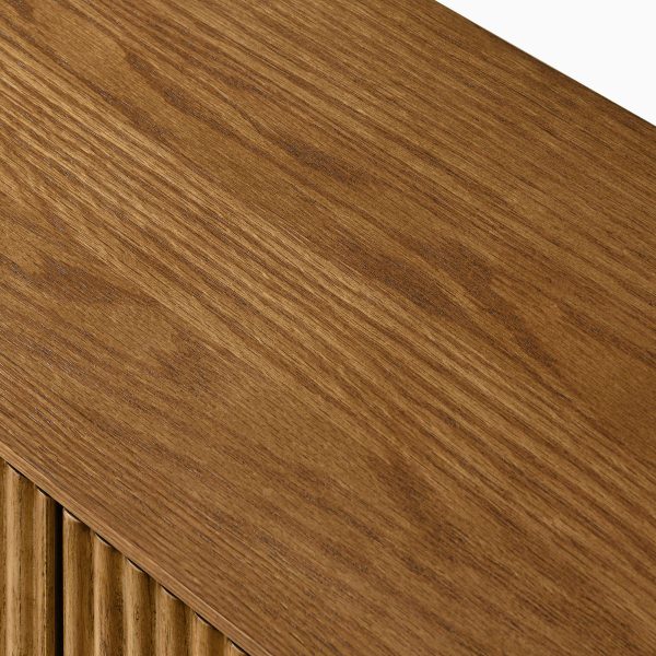 making it both a stylish and functional addition to your home.âcolor:Natural