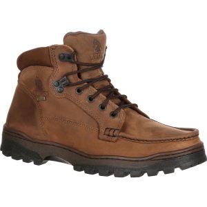 <p>Whether you&apos;re going for a stroll in the park or headed for the hills