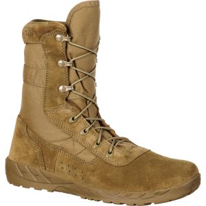 <p>The RockyÂ® C7 Lightweight Commercial Military Boot was designed by soldiers for soldiers