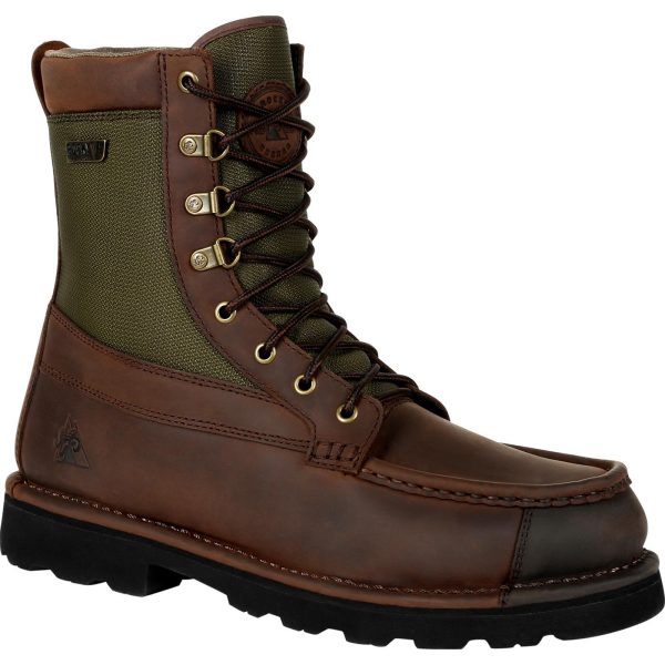 Combining the features of a classic bird hunting silhouette with the latest performance and comfort technologies
