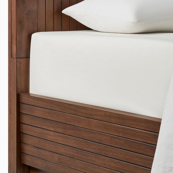 frame material:Engineered Wood