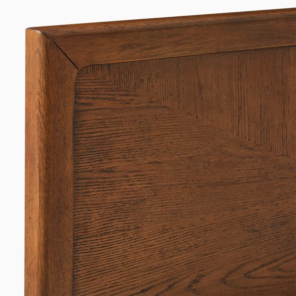 the Ivar bed is a must-have for comfort and sophistication.frame material:Engineered Wood