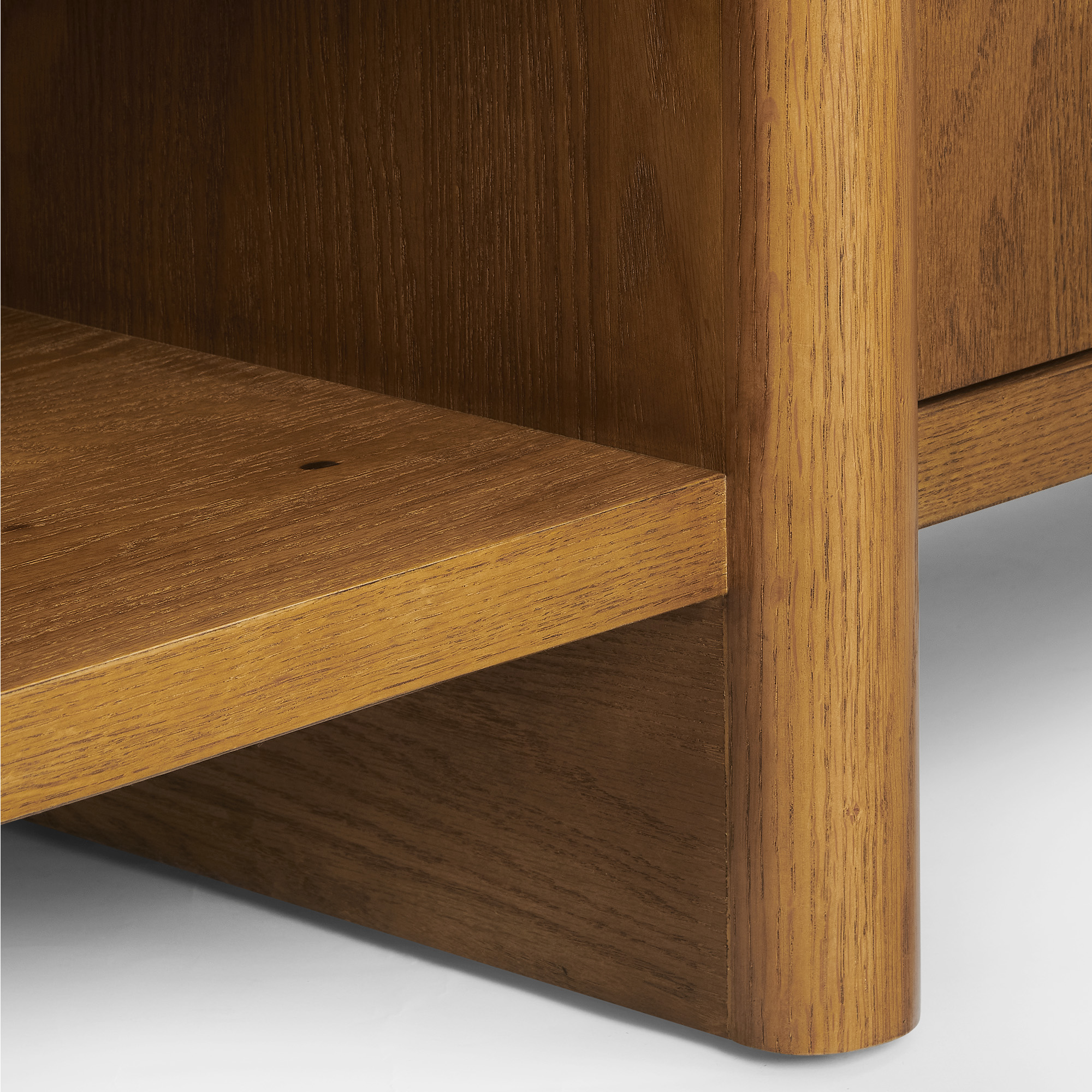 finish:Oak Veneer
