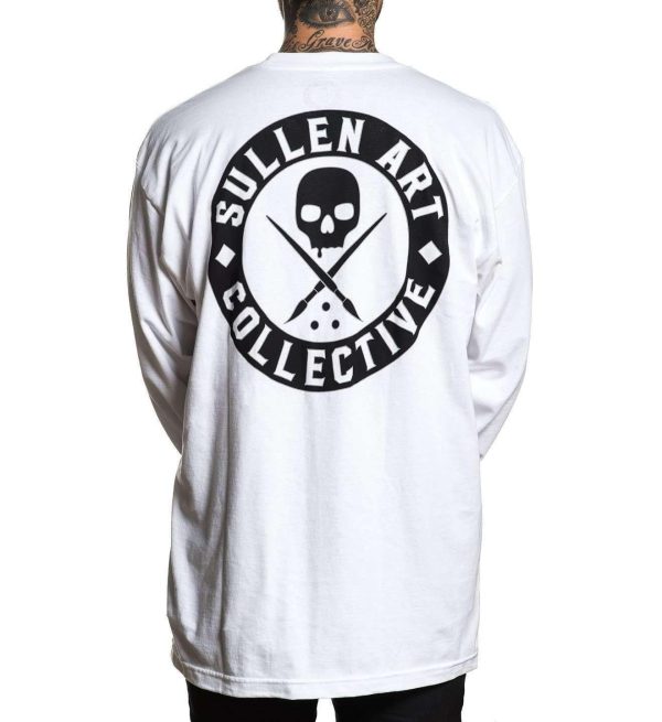The iconic Badge of honor is now a long sleeve tee