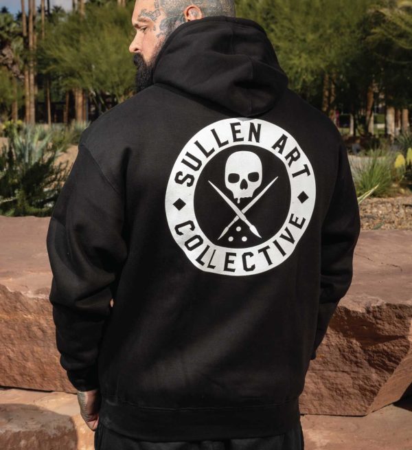 Stay super warm and cozy in our Classic HD Heavyweight Pullover! This heavyweight pullover is made with luxurious fabric and features a soft hood for extra comfort for your head. The Ultra-Heavyweight 12oz fabric