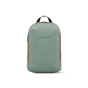 Order the small Gion Backpack – minimalist