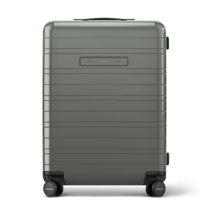 Order H6 Essential – high-performance check-in luggage with sleek design and long-lasting materials. ✓ Lifetime warranty