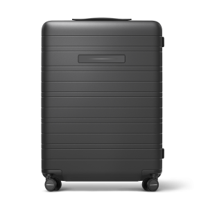 Order H6 Essential – high-performance check-in luggage with sleek design and long-lasting materials. ✓ Lifetime warranty