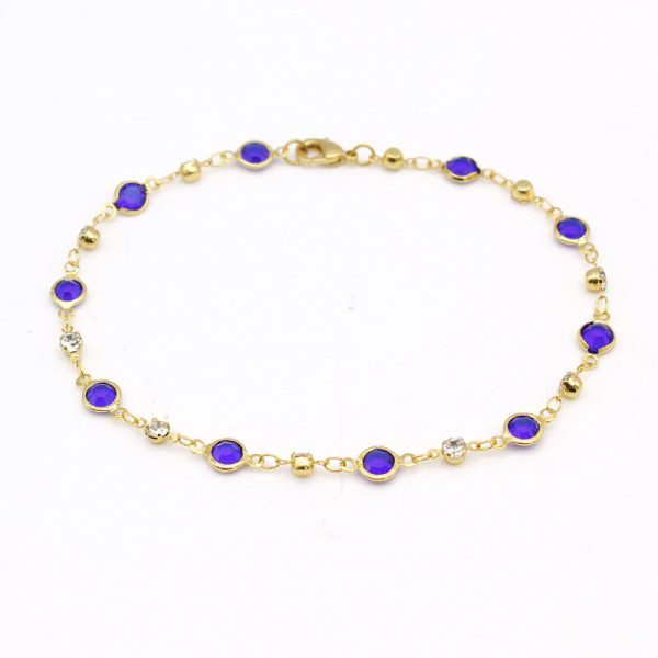 A simple piece that is perfect with any occasions
