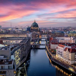 Cheap flight from London to Berlin with Gotogate UK.