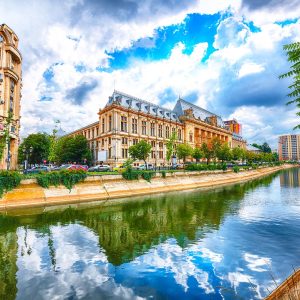 Cheap flight from London to Bucharest with Gotogate UK.