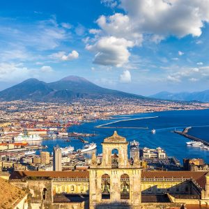 Cheap flight from London to Naples with Gotogate UK.