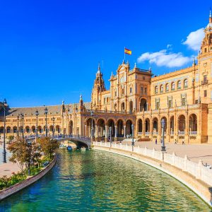 Cheap flight from London to Seville with Gotogate UK.