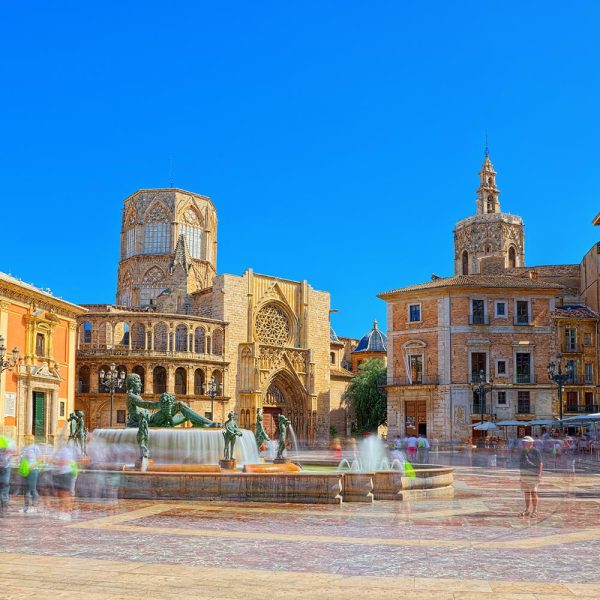 Cheap flight from London to Valencia with Gotogate UK.