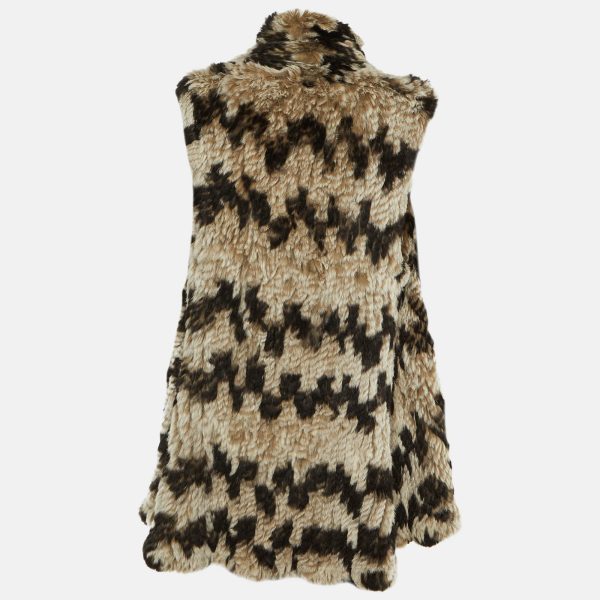 adding texture and warmth without losing lightness.