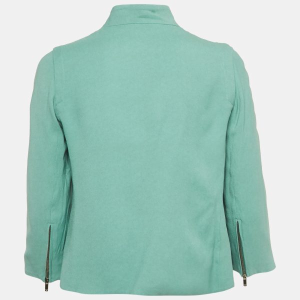 it elevates casual looks with a subtle sense of refinement.