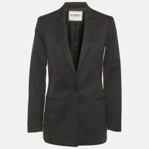 This Iceberg blazer is cut from black cotton with contrast detailing and side logo embroidery. A contemporary twist on tailoring