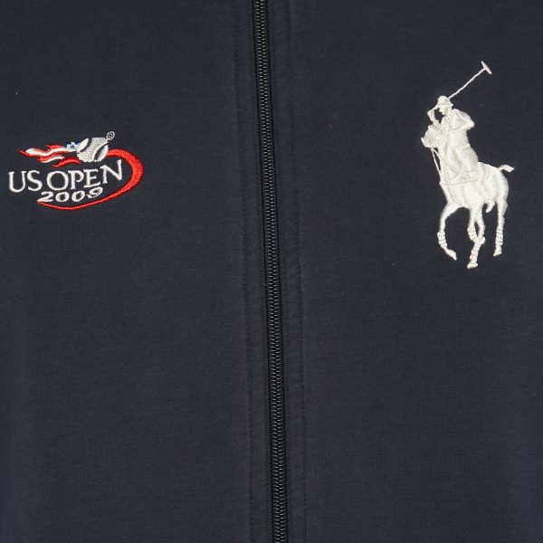 blends sport and utility. Lightweight and easy to move in
