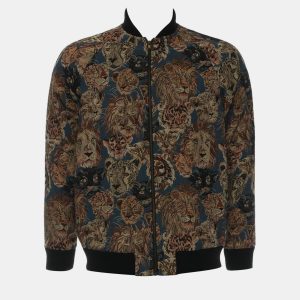 A fearless fusion of streetwear and statement