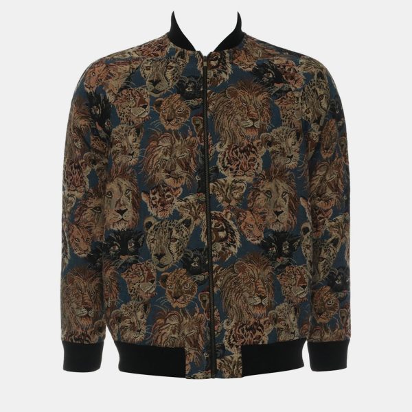 A fearless fusion of streetwear and statement