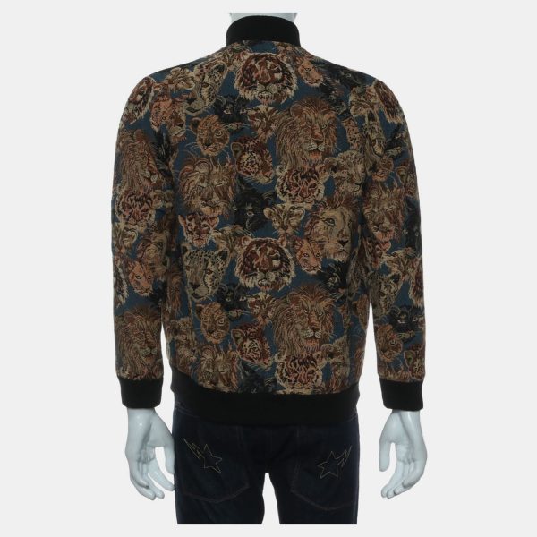 the King of Beasts jacket roars with confidence. Its classic varsity cut is elevated by bold iconography
