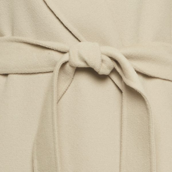 it exemplifies the brand’s heritage of refined simplicity.