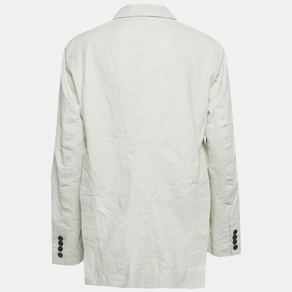 this white leather blazer from Zadig and Voltaire features a sleek single breasted cut. Structured yet stylish
