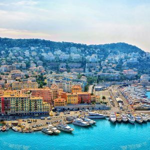 Cheap flight from London to Nice with Gotogate UK.