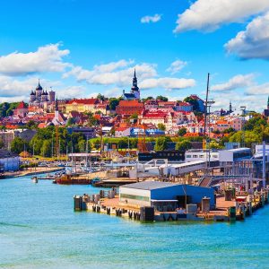 Cheap flight from London to Tallinn with Gotogate UK.